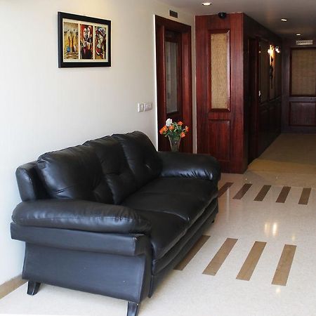 Oyo Rooms Noida Sector 12 Buitenkant foto