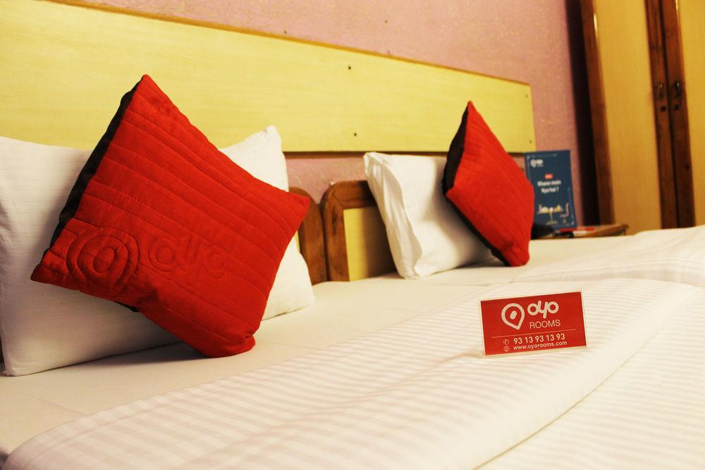 Oyo Rooms Noida Sector 12 Buitenkant foto